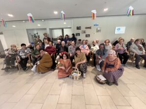 Pascua y Sant Jordi en Residencias La Torreta