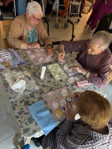 Pascua y Sant Jordi en Residencias La Torreta